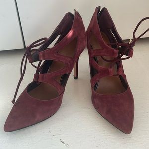 Selling gorgeous cranberry coloured Saks Fifth Avenue heels 7.5